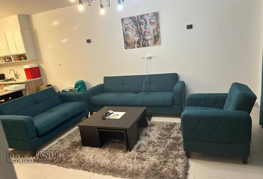 4 4853ce7f-63d3-4d50-b1d0-e16f05855b69. jpg