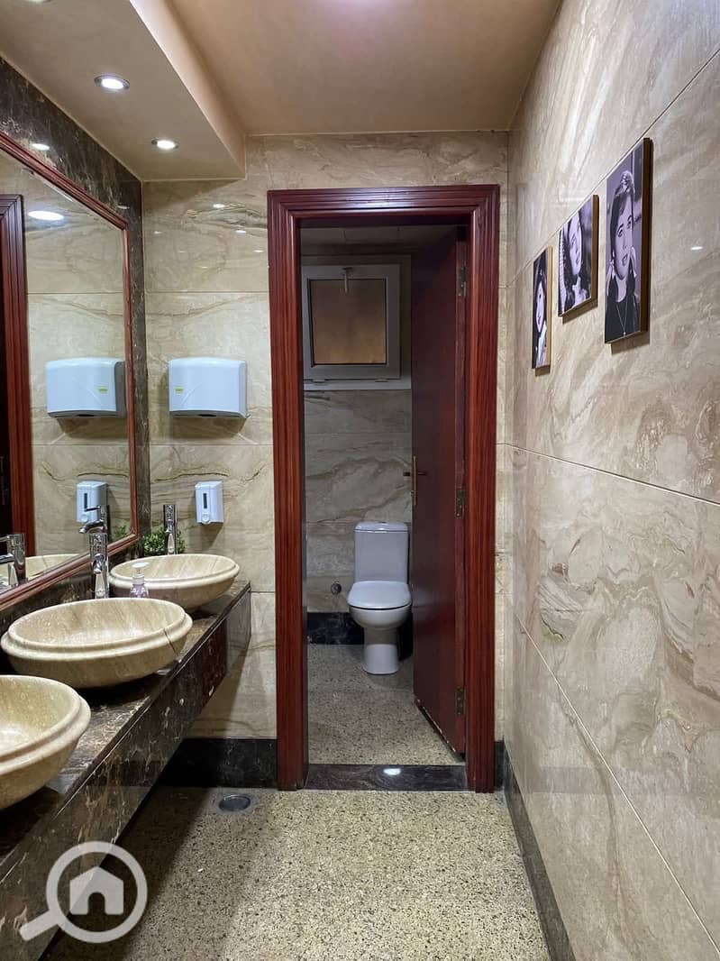 5 WhatsApp Image 2025-10-28 at 3.20. 37 PM (1). jpeg