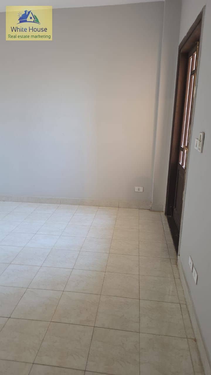 10 WhatsApp Image 2025-10-26 at 11.06. 55 AM. jpeg