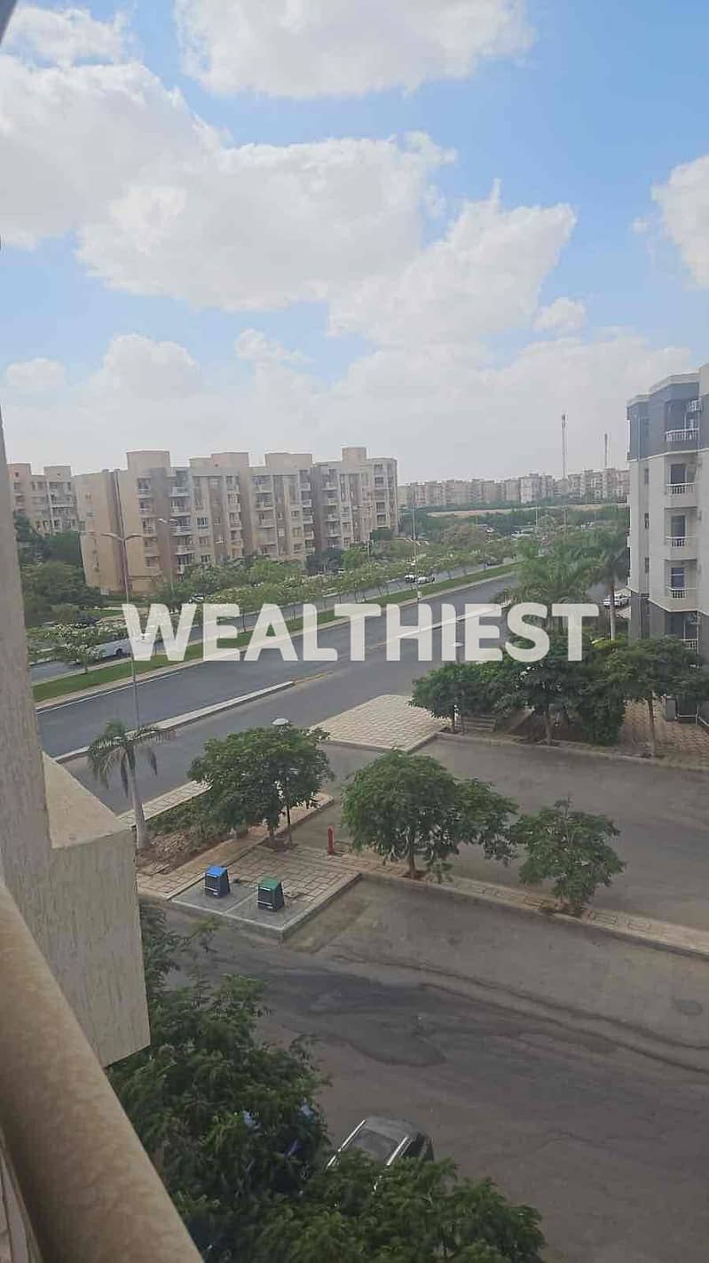 8 9909f324-562f-42c6-9bcd-80558a995950. jpg