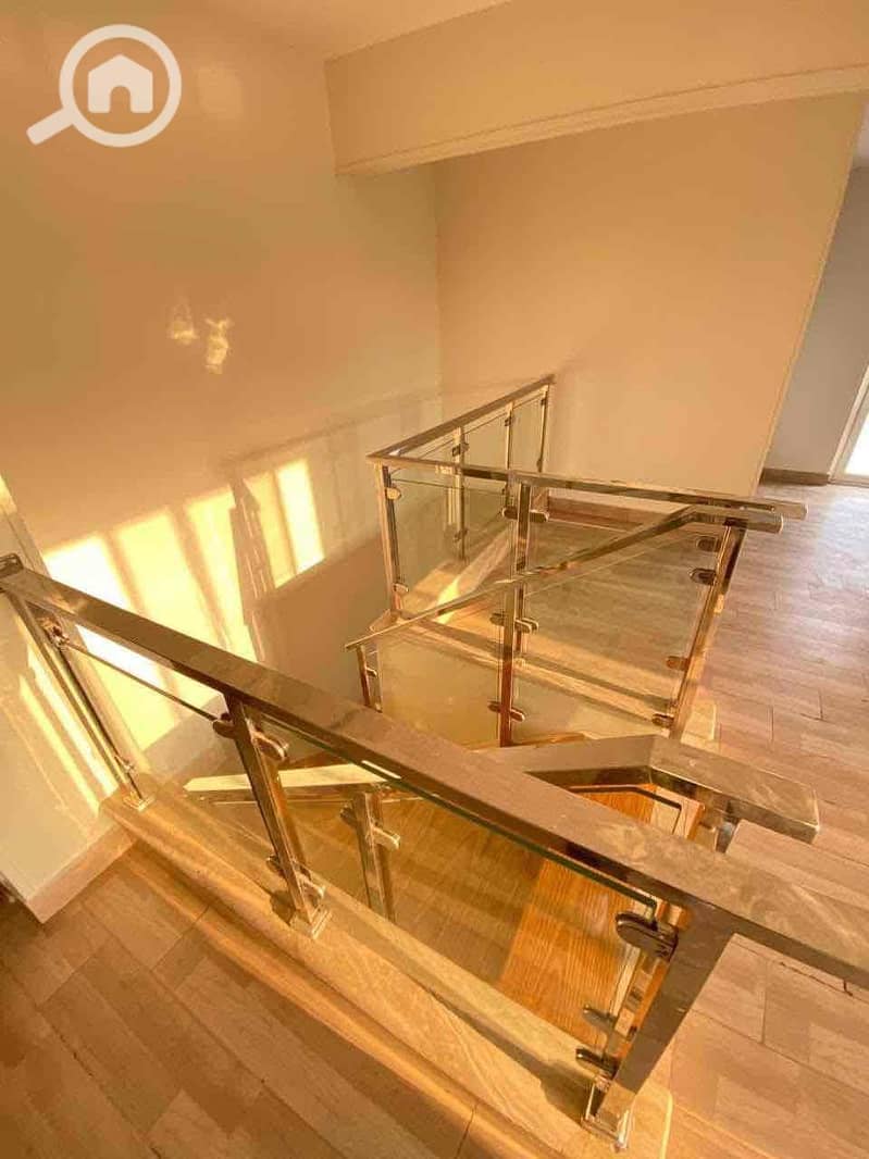 8 4da94282-5152-4c55-bffd-c0ae262f55a7. jpg