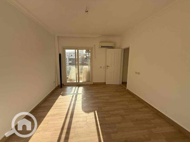 9 79d7af31-53a4-49c1-9bb9-94d8b45fcf2d. jpg