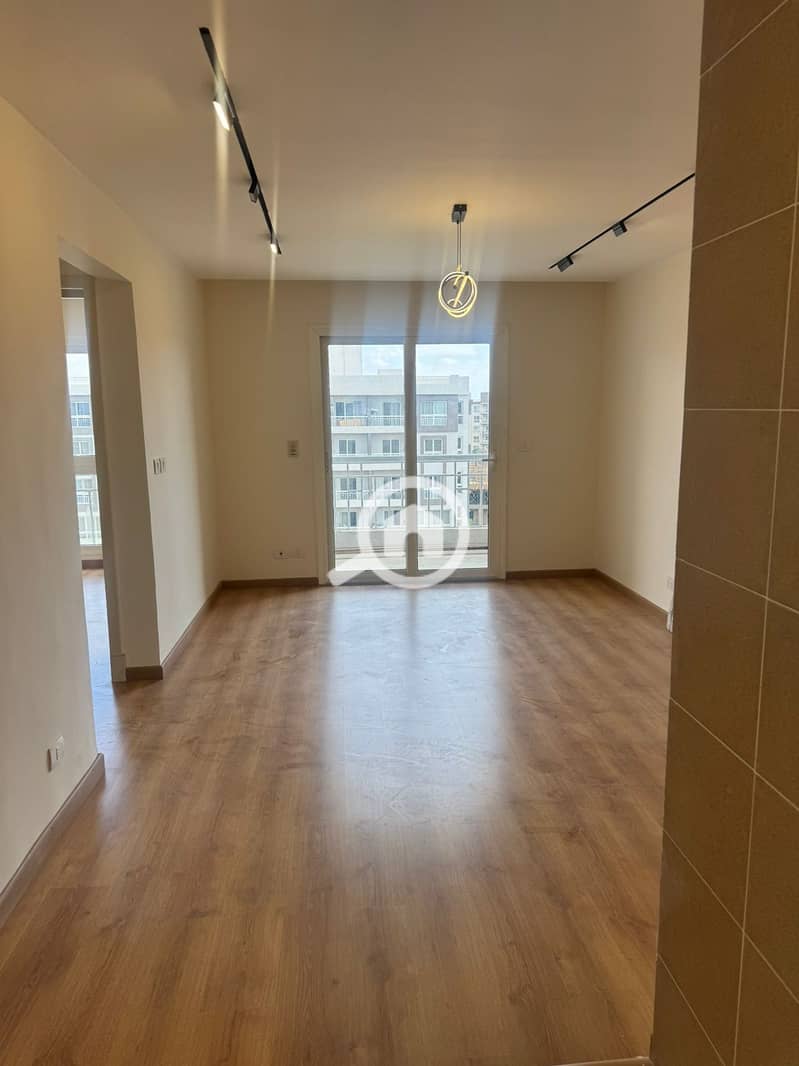 11 WhatsApp Image 2025-10-20 at 18.48. 14_78219ea0. jpg