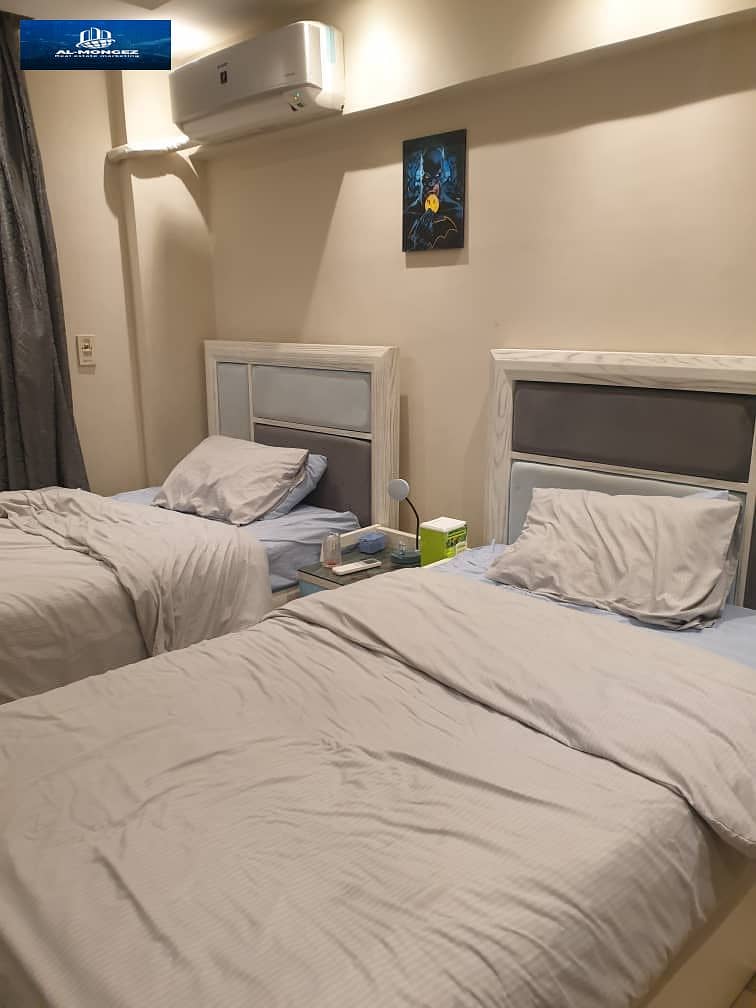 7 45558cb4-bc21-4f25-801f-e5b1c3f57402. jpg