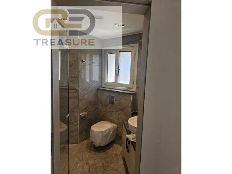 6 WhatsApp Image 2025-10-28 at 4.15. 40 PM. jpg