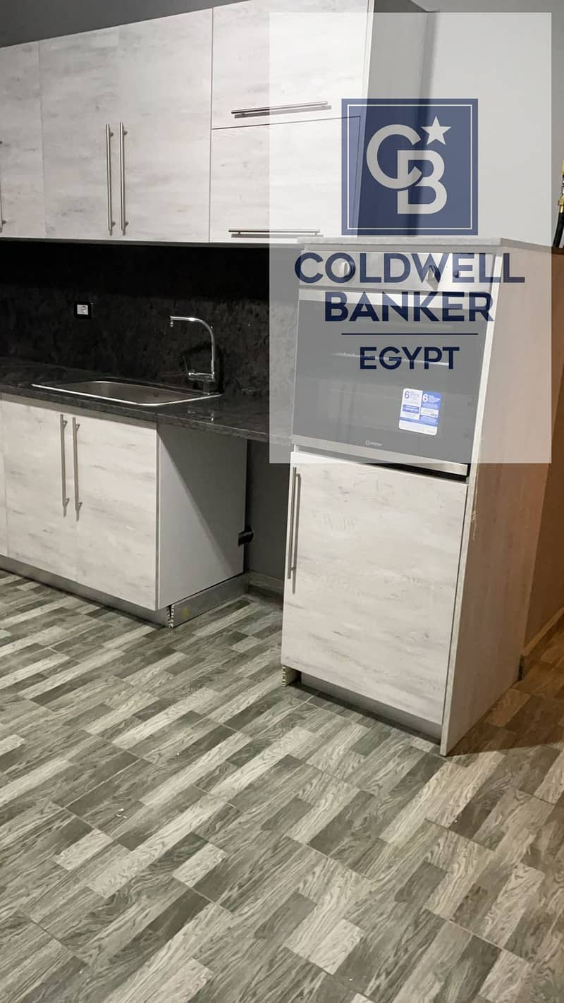 24 e9ee5627-089e-488f-9170-8e0e26e46bb3. jpeg