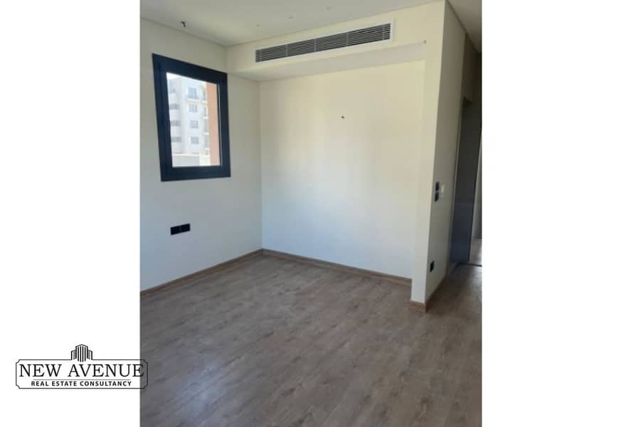 7 7da07f5b-050d-437d-a19a-0ee79dde1382. jpg