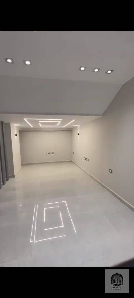 10 WhatsApp Image 2025-10-28 at 4.35. 50 PM (4). jpeg