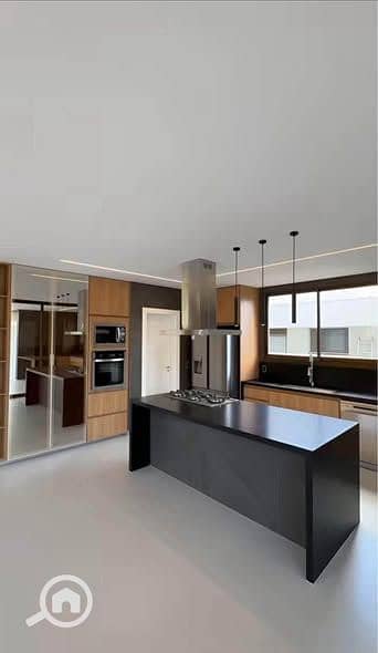 3 557302867_122131762406935980_2699895685296224079_n. jpg