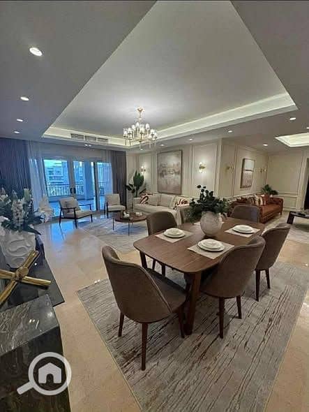 8 557624930_4244917942457343_5850964293259315577_n. jpg