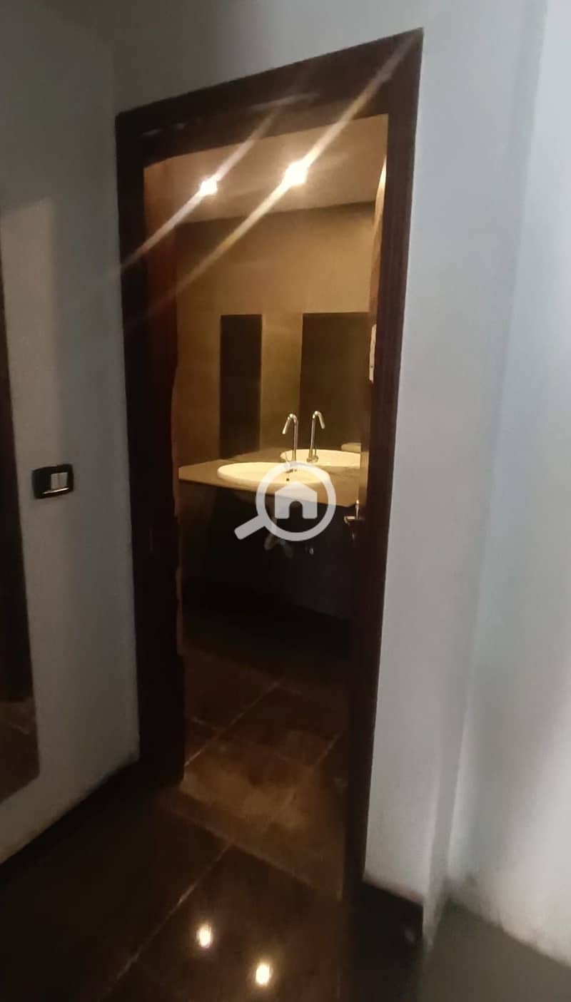 4 WhatsApp Image 2025-10-21 at 4.45. 57 PM (1). jpeg