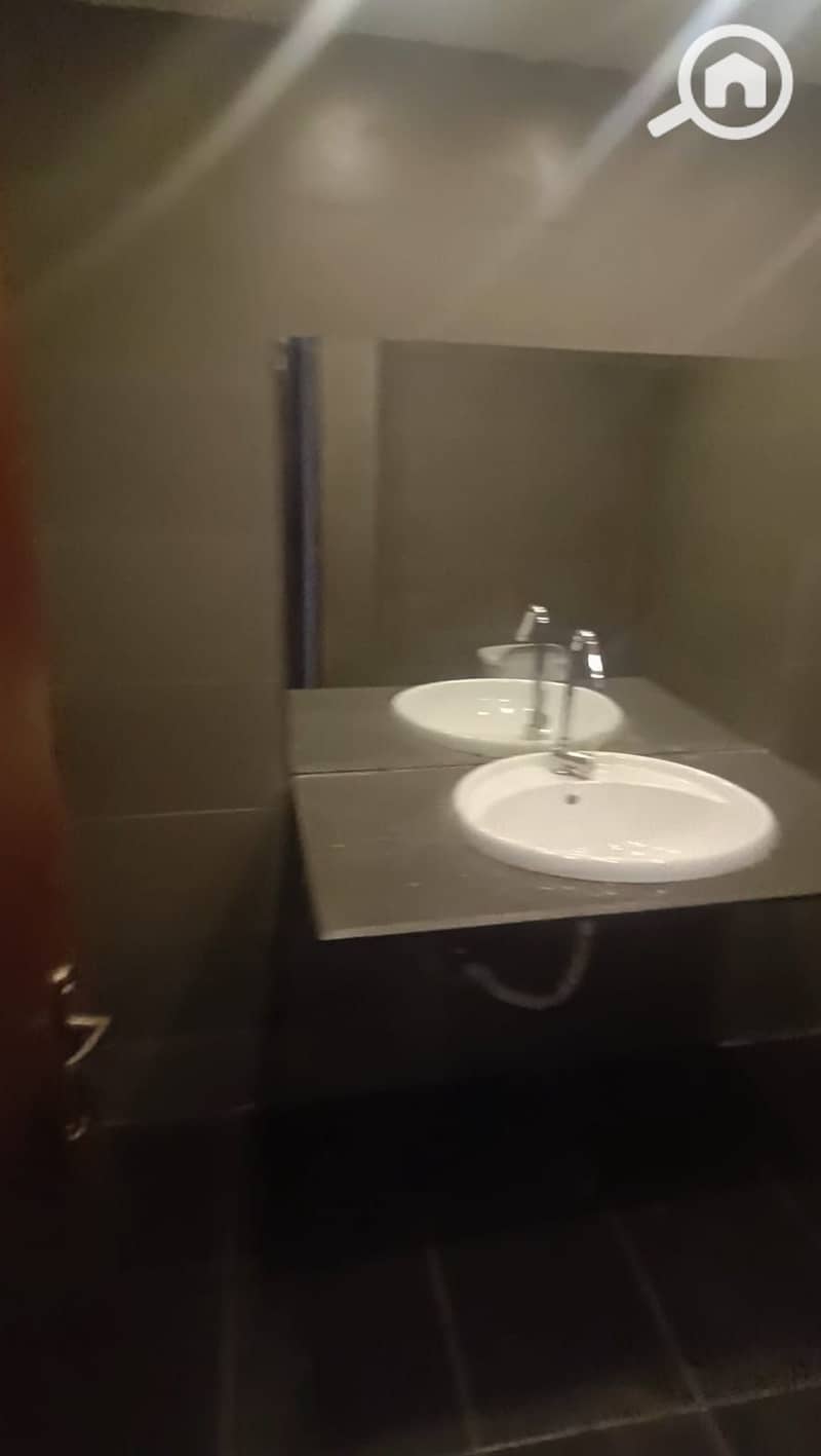 5 WhatsApp Image 2025-10-21 at 4.45. 56 PM (2). jpeg