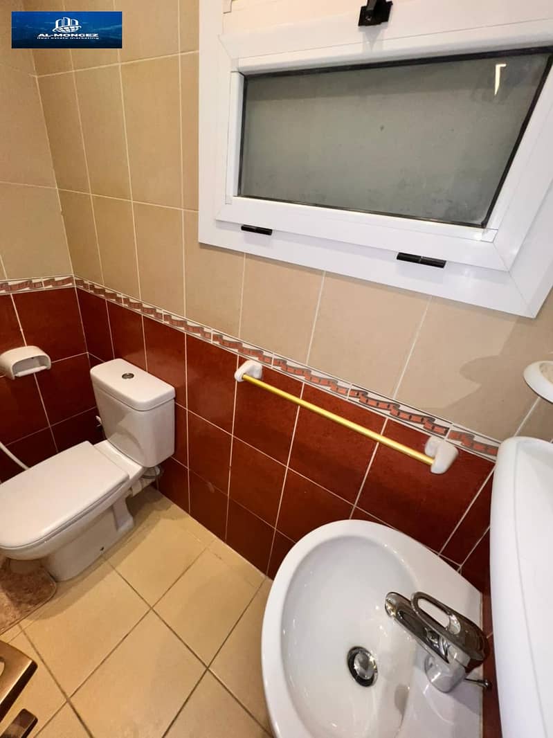 23 8e8a28e7-5318-4fdd-bc1e-51d7572a527d. jpg