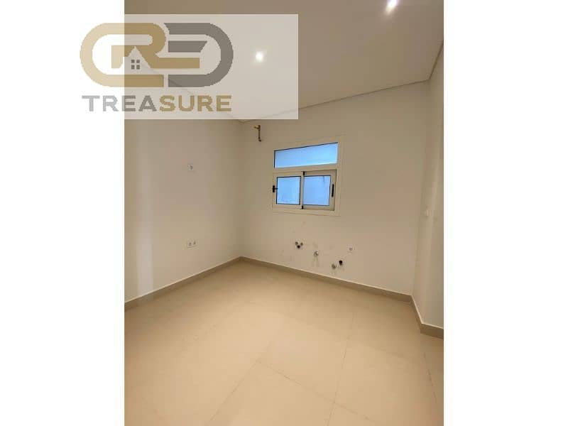 2 WhatsApp Image 2025-10-27 at 3.21. 29 PM (1). jpg