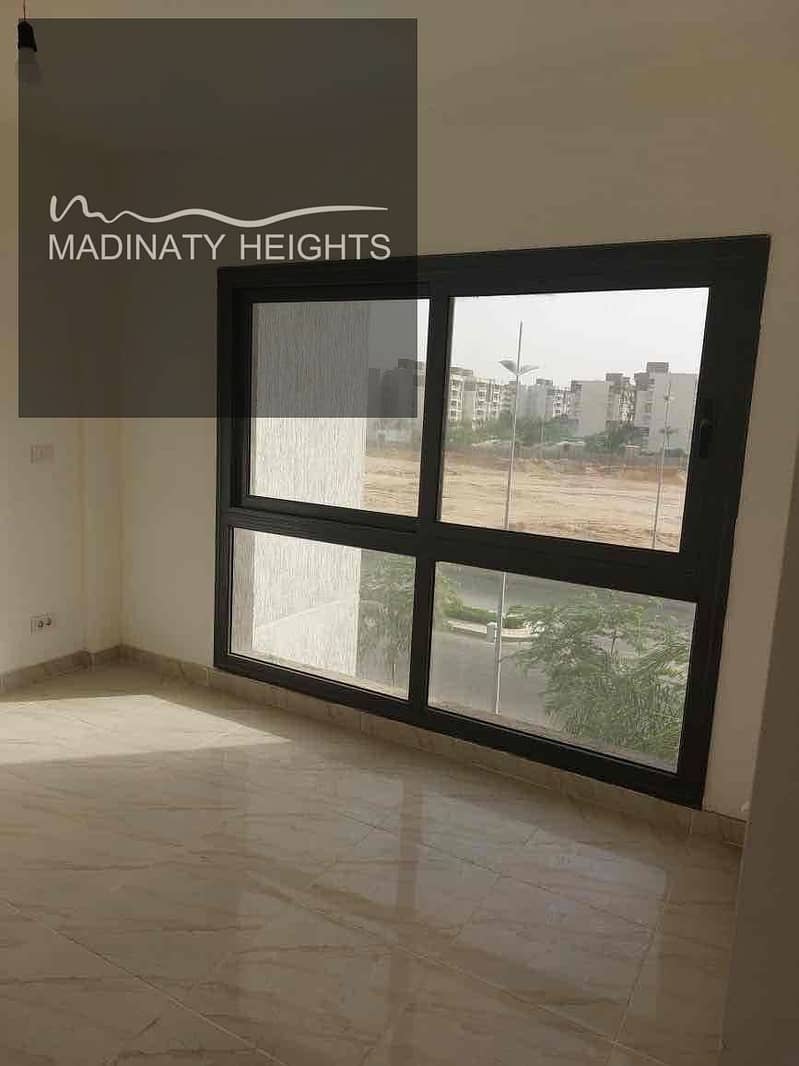 3 4e12ab36-295c-4064-9e25-c50f4672ad04. jpg