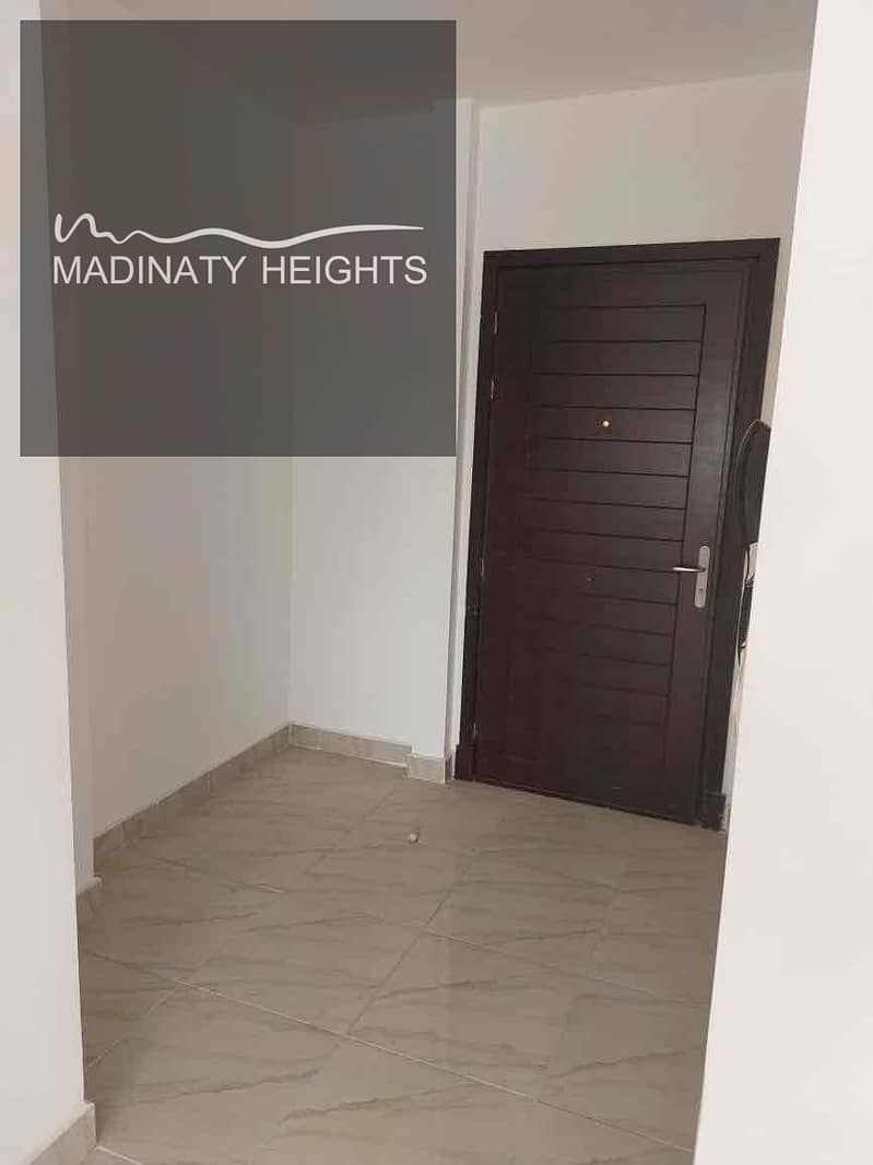 6 3340f4ce-dda0-42f6-a1c3-3021a8dde4f1. jpg