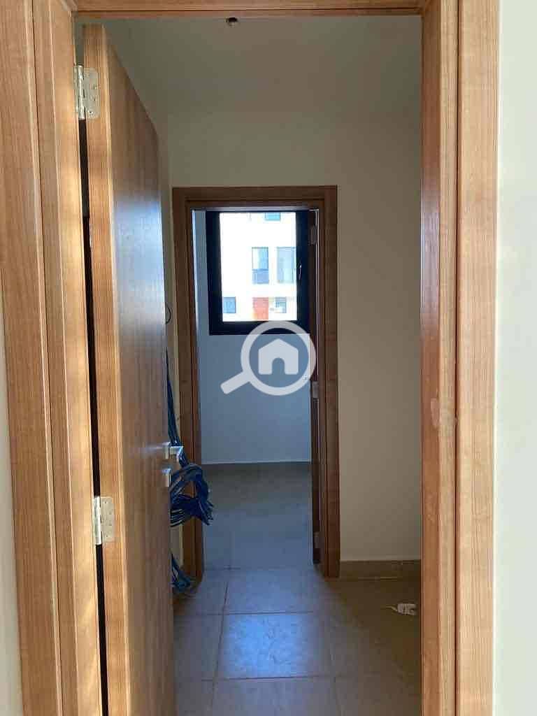 13 4ead4433-13f1-4018-87ba-5d9ba1c7f7b8. jpg