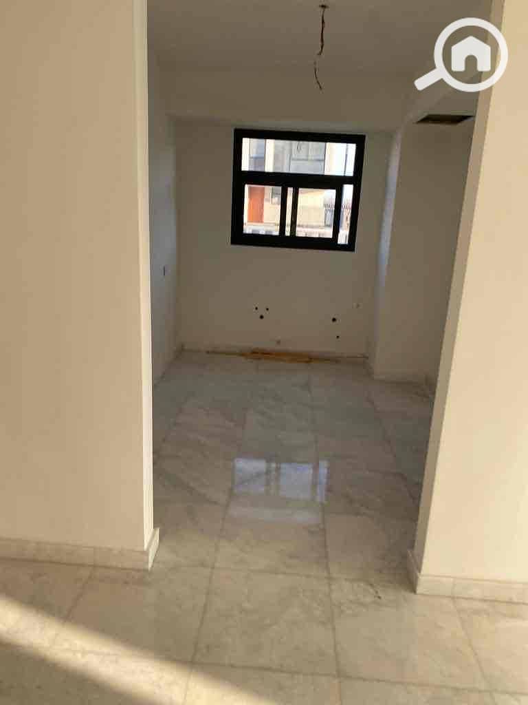 14 90269a79-b330-4e2e-b22e-2b6b705cc029. jpg