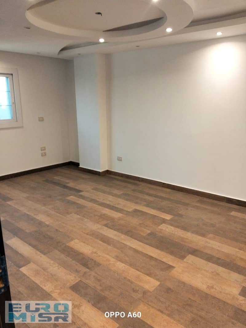 4 WhatsApp Image 2025-09-28 at 6.49. 41 PM (2). jpeg