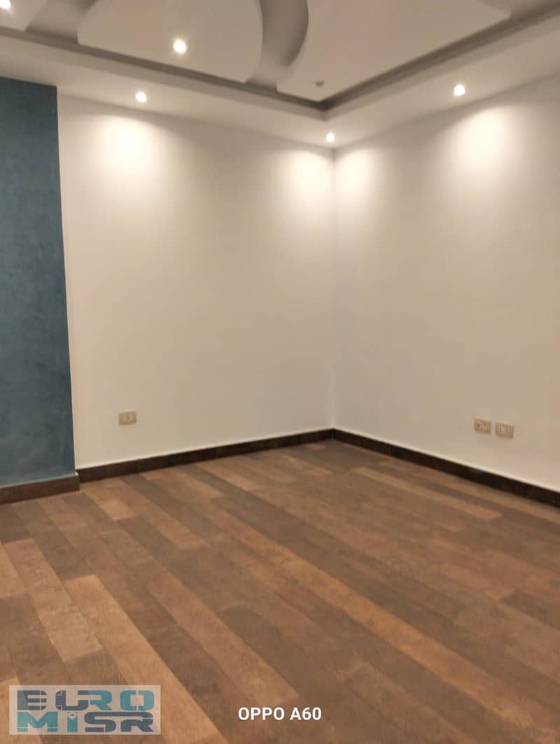 10 WhatsApp Image 2025-09-28 at 6.49. 42 PM. jpeg