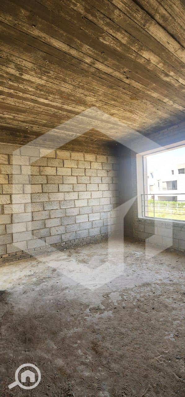 7 The Crown Palm Hills 12. jpeg