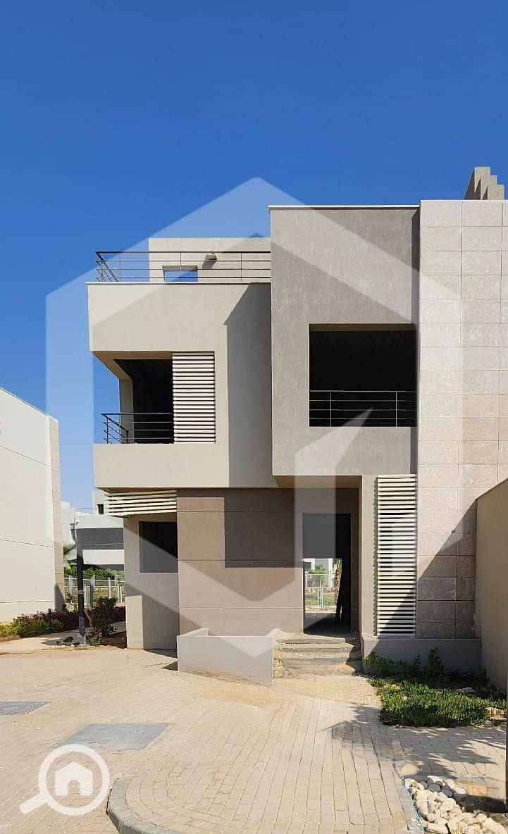 12 The Crown Palm Hills 2. jpeg