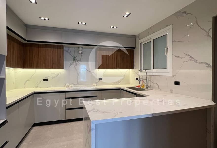 2 31edbf0a-16db-47d8-8199-66377f3cb5e0. jpeg