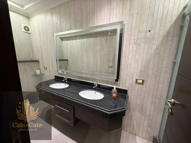 23 afaa39c8-cb5c-4c32-beab-0059031c839f. jpg