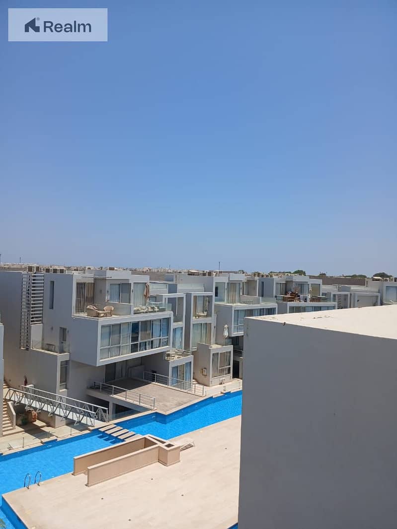 3 WhatsApp Image 2025-10-19 at 19.13. 12_eb98186a. jpg