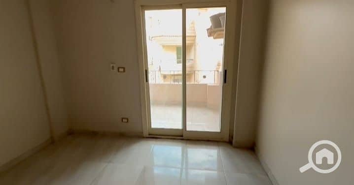 4 8946b900-2842-4a46-89fb-c2b2184bc0b8. jpeg