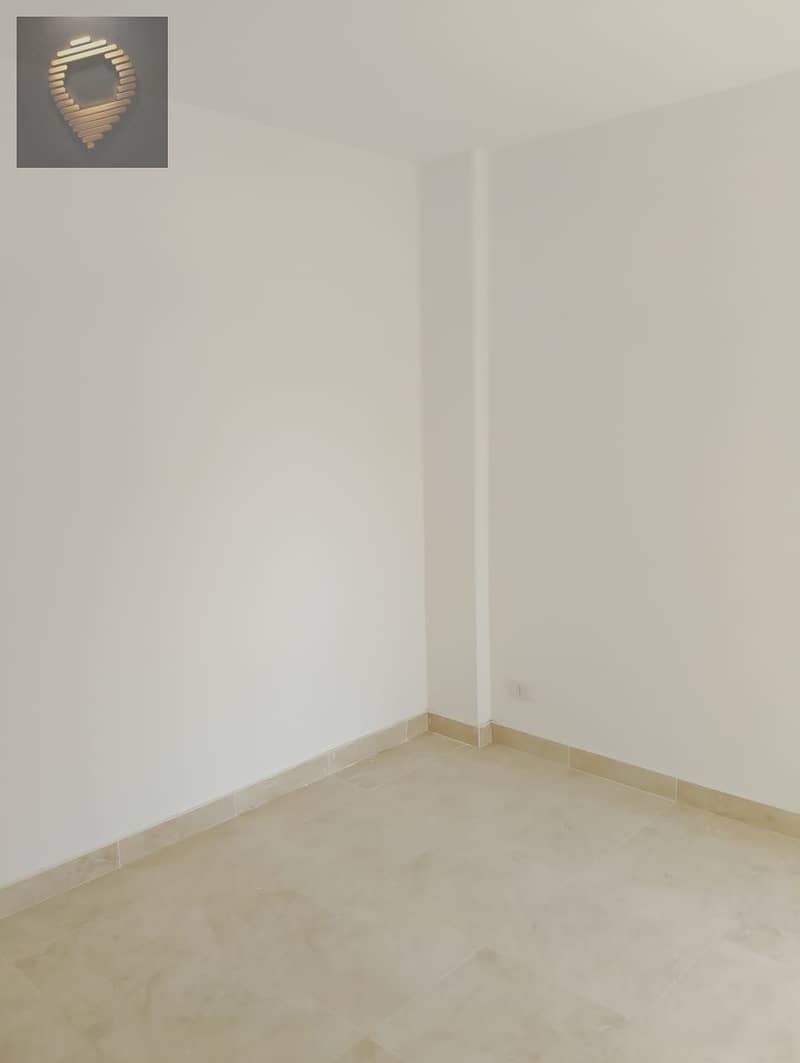 4 WhatsApp Image 2025-06-12 at 18.50. 15_5613e375. jpg