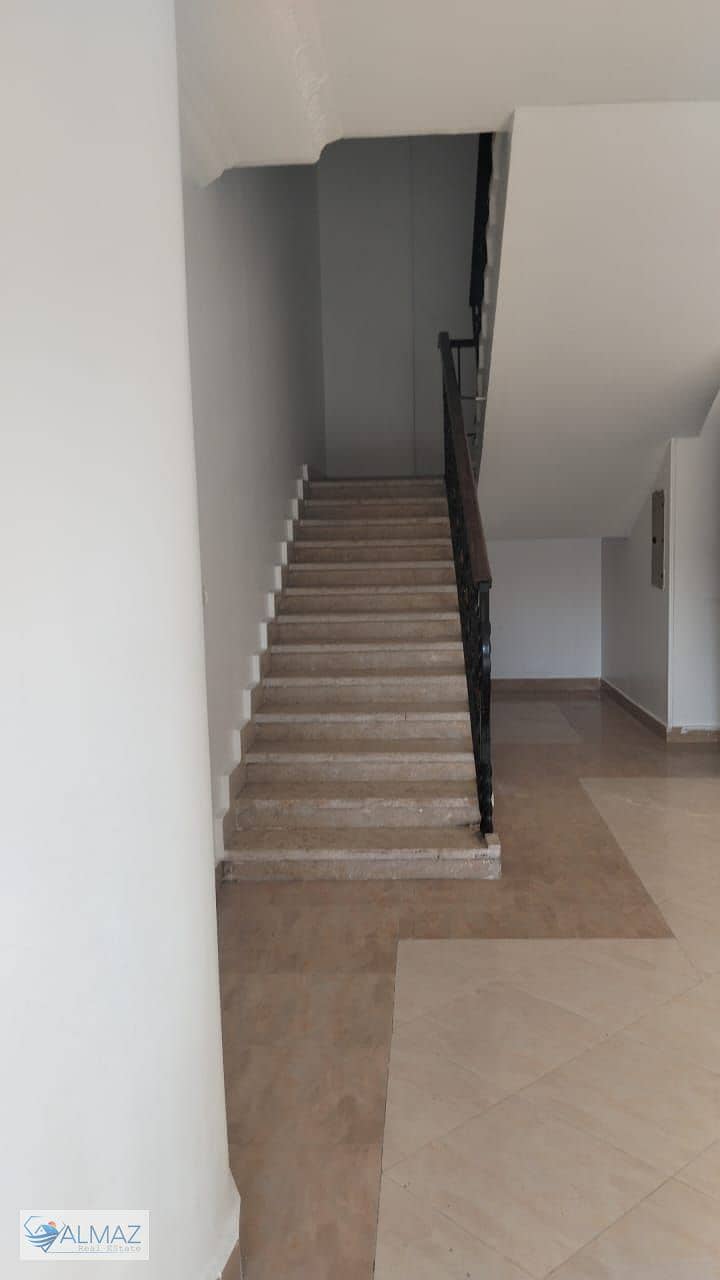 10 WhatsApp Image 2025-10-28 at 4.49. 43 PM. jpeg