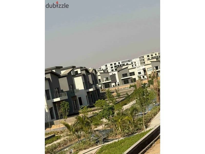 11 148444280-800x600. jpg