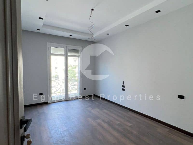 12 ff9d38eb-9f09-4b16-a4c9-189bd49290d8. jpeg