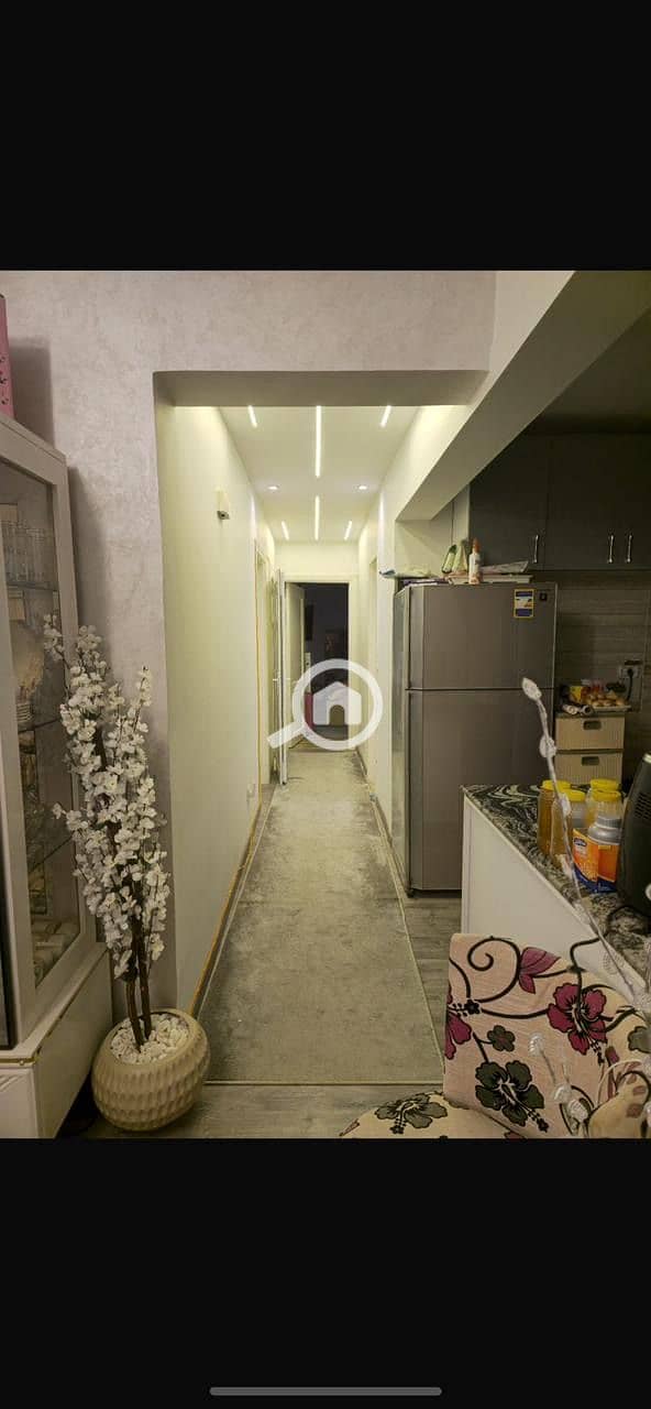 2 29cf962f-132a-4c26-8271-aa10b5d4232c. jpeg