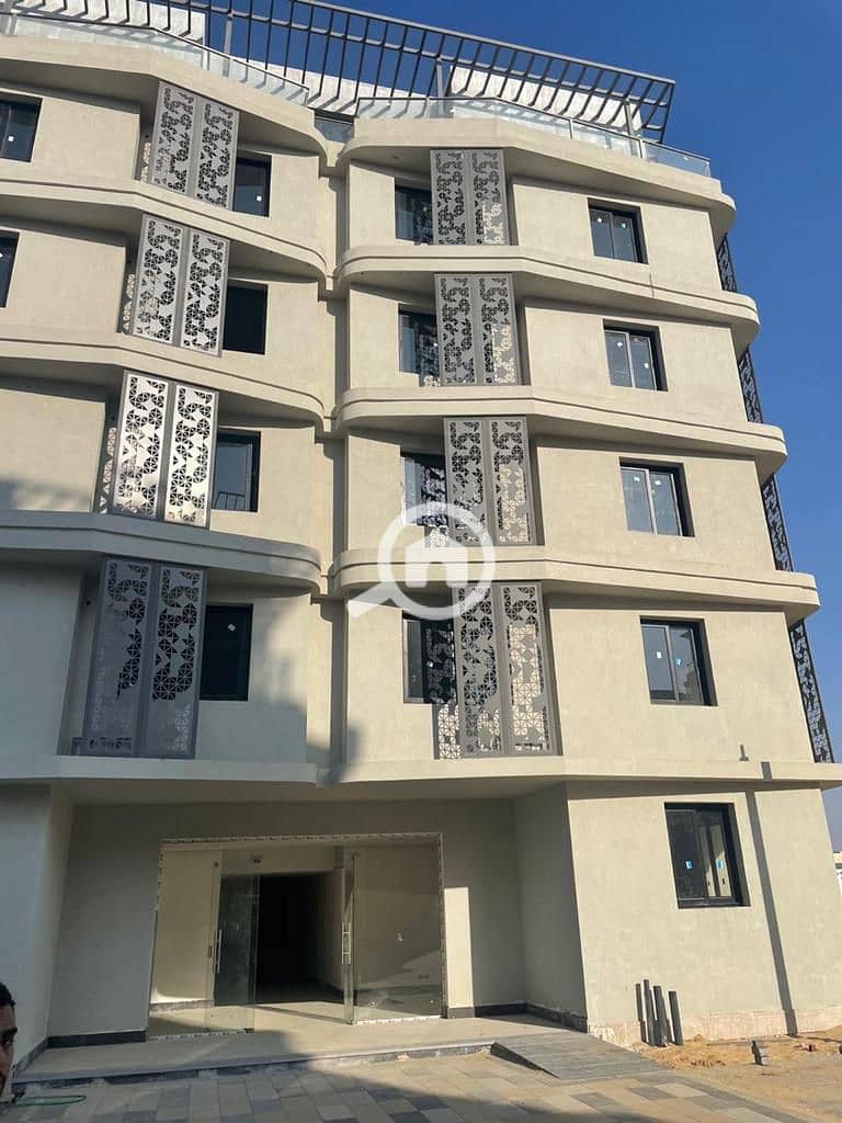 9 photo_6041665895136346952_y. jpg