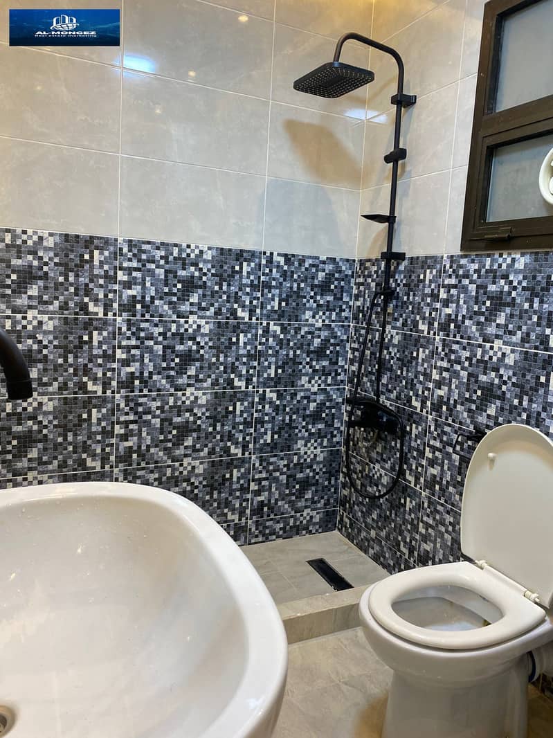 10 WhatsApp Image 2025-10-28 at 16.14. 08_4b3a0173. jpg