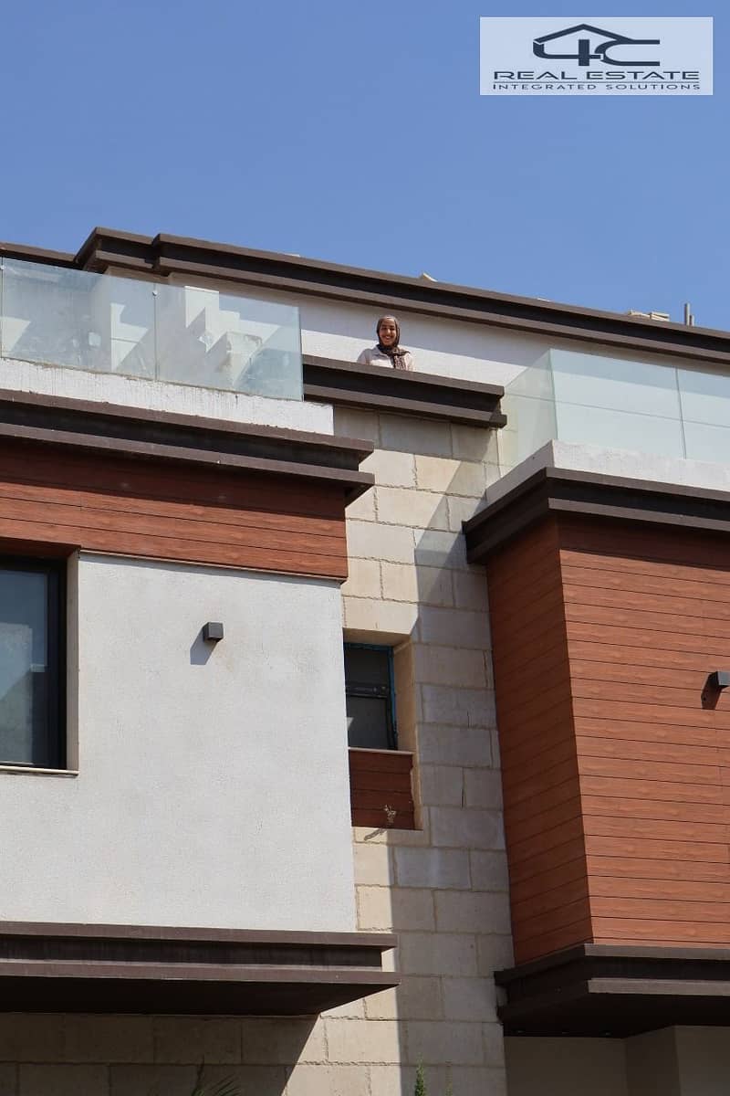 4 WhatsApp Image 2025-10-28 at 4.54. 25 PM. jpeg