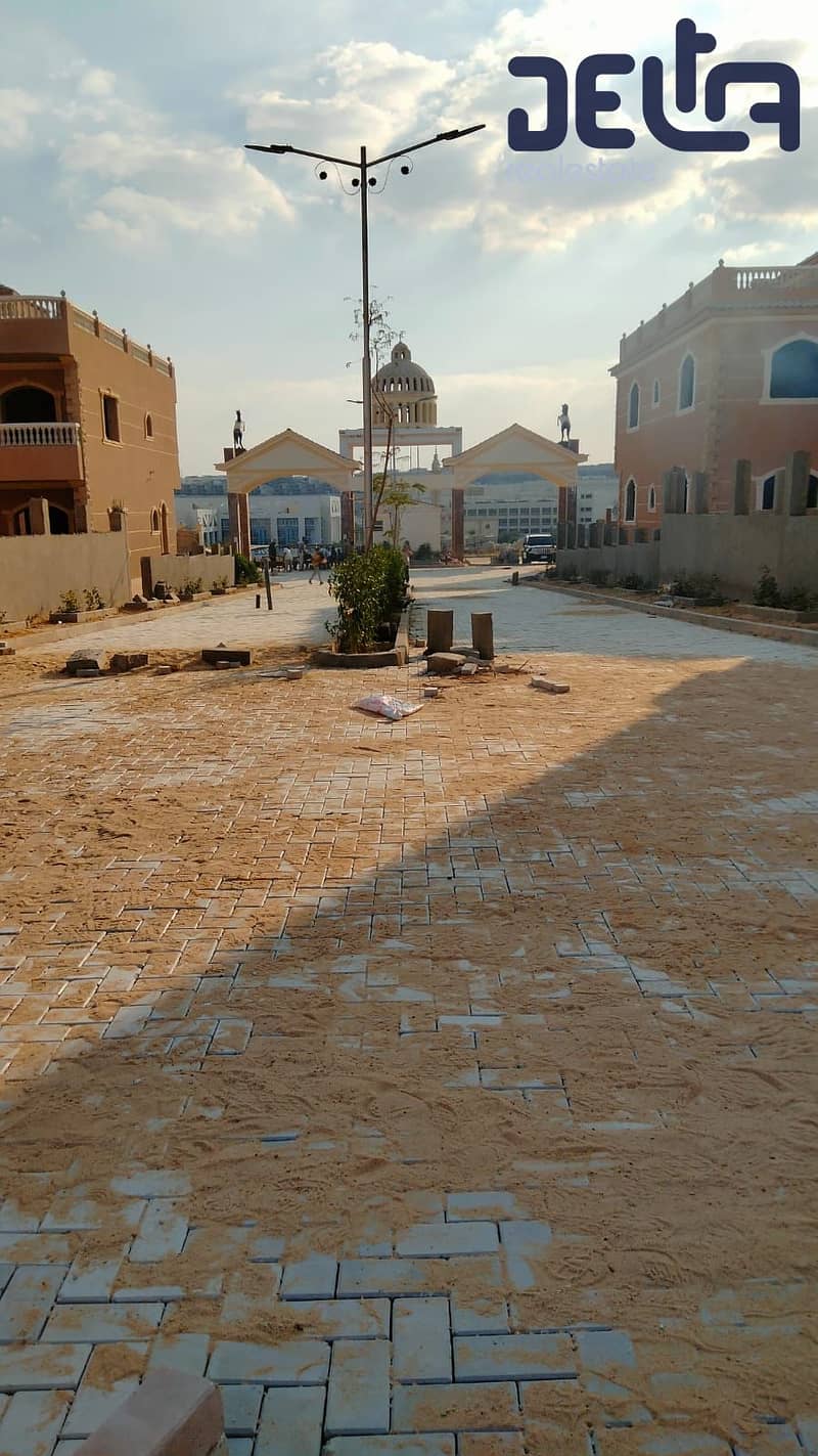 2 fbe0e125-ed73-43a7-8f7e-b86cdcdfe3a0. jpg