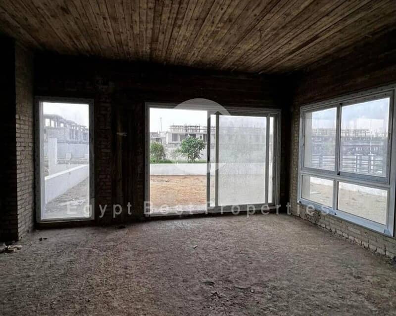 11 e0484ce4-e268-4c5c-be22-5d9d592ecbb3. jpg