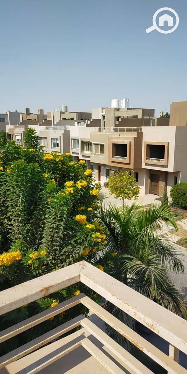 2 photo_5805363082342550326_y. jpg