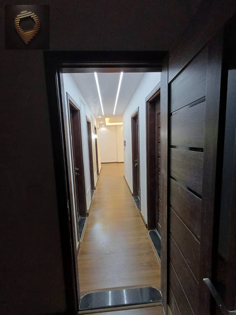 4 WhatsApp Image 2025-10-27 at 09.53. 49_8bfb5447. jpg