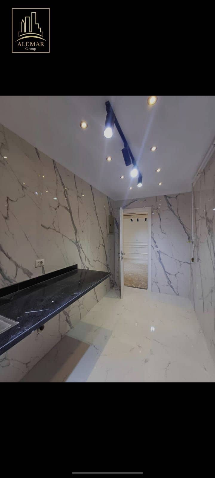 4 12f80b49-e99e-443f-bbf9-cfd25f636690. jpg