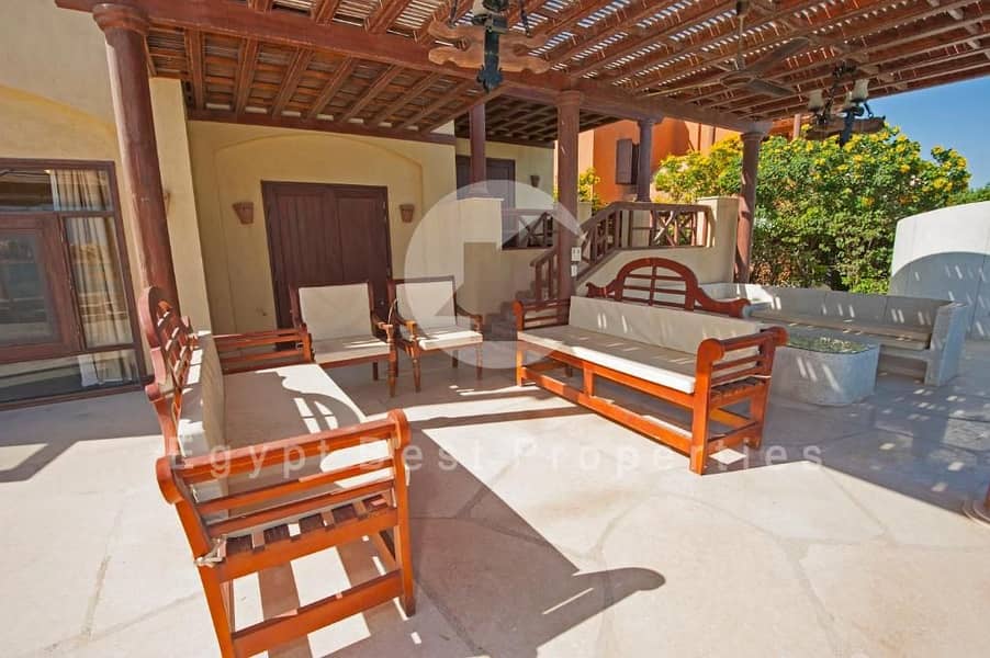 4 504411730 - Copy (2). jpg