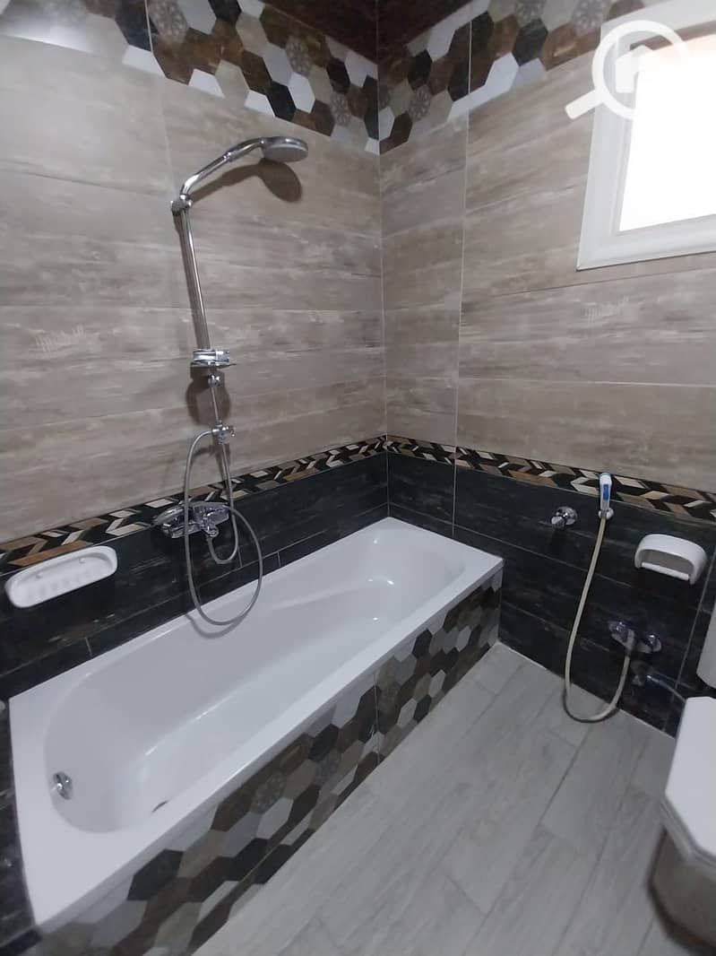 10 WhatsApp Image 2025-10-28 at 4.49. 07 PM. jpeg