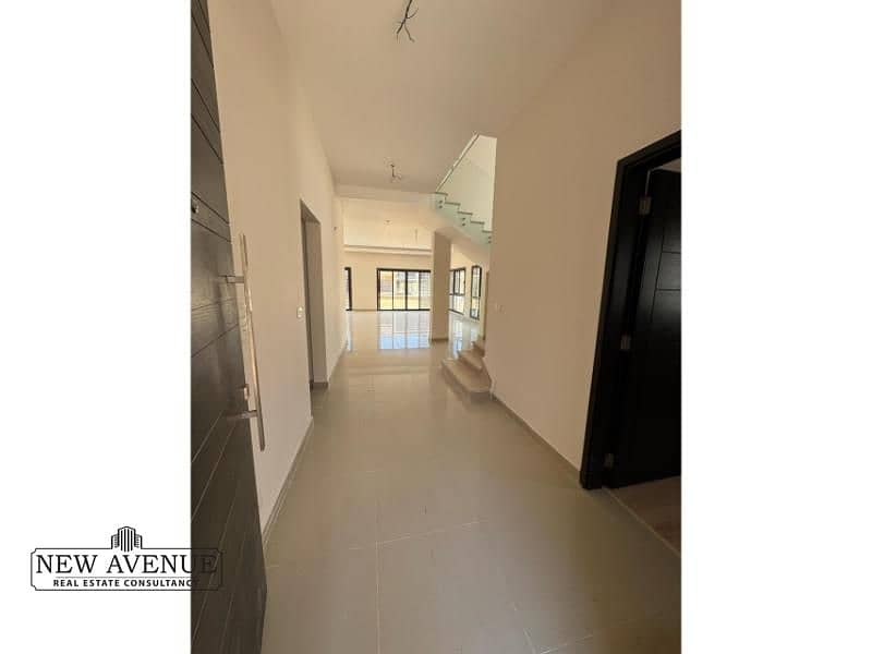 8 WhatsApp Image 2025-10-27 at 4.52. 51 PM (2). jpg