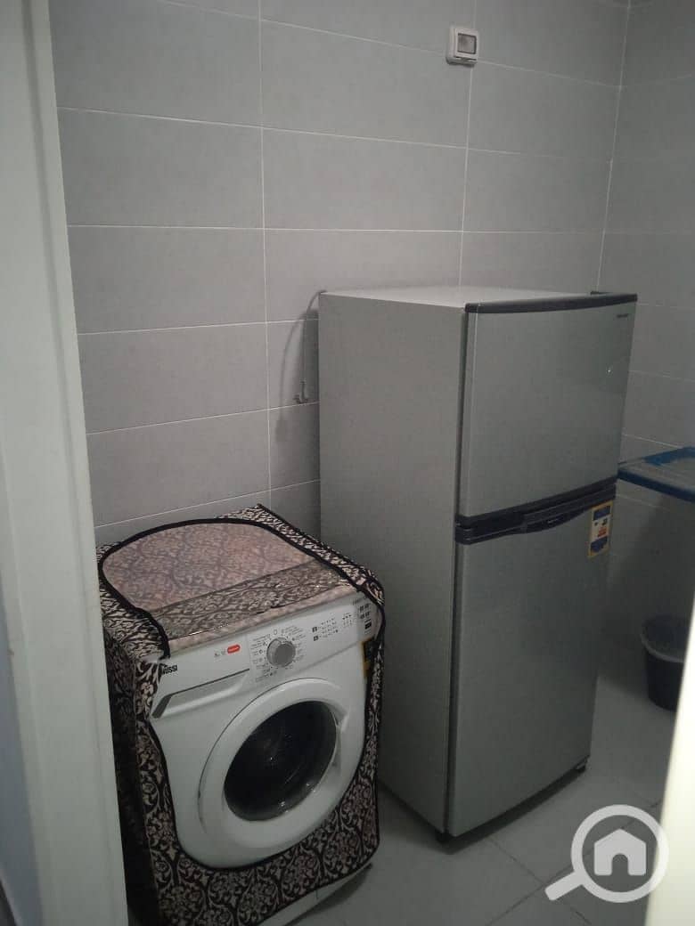 2 a8a7f3b9-7146-4c02-bd9d-dff737f5d50f. jpg