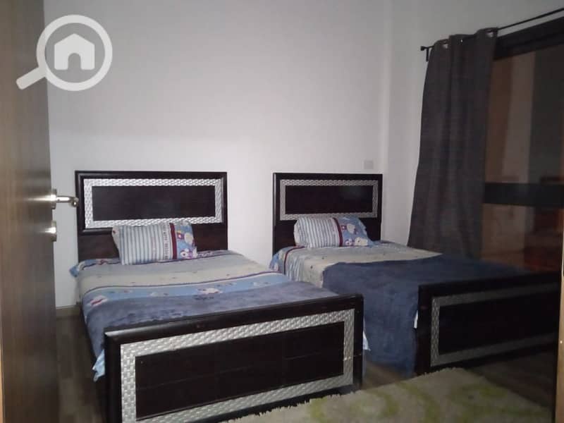 8 18cb86f4-c4d1-4bd0-ba75-33ecdad33529. jpg