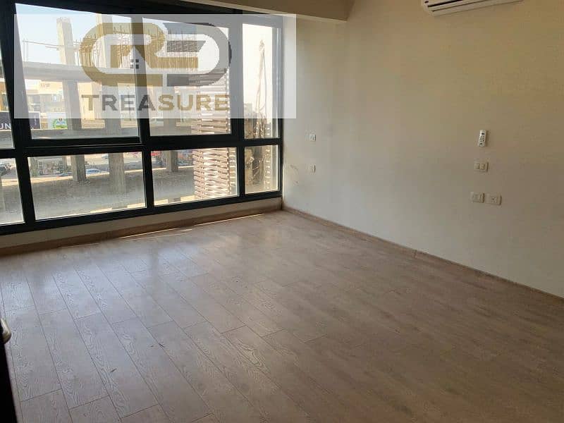 2 WhatsApp Image 2025-10-28 at 3.50. 44 PM. jpg