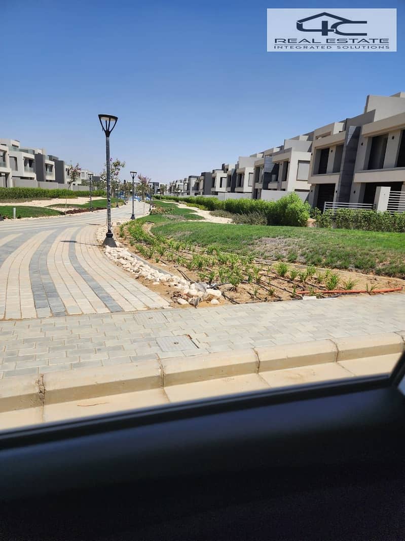 3 WhatsApp Image 2025-10-28 at 14.48. 58 (1). jpeg